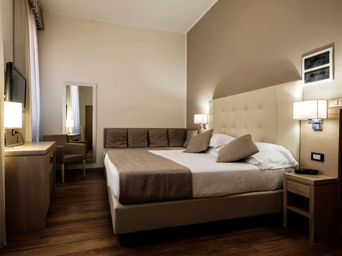 Hotel Accademia Bologna 3*,  Italien