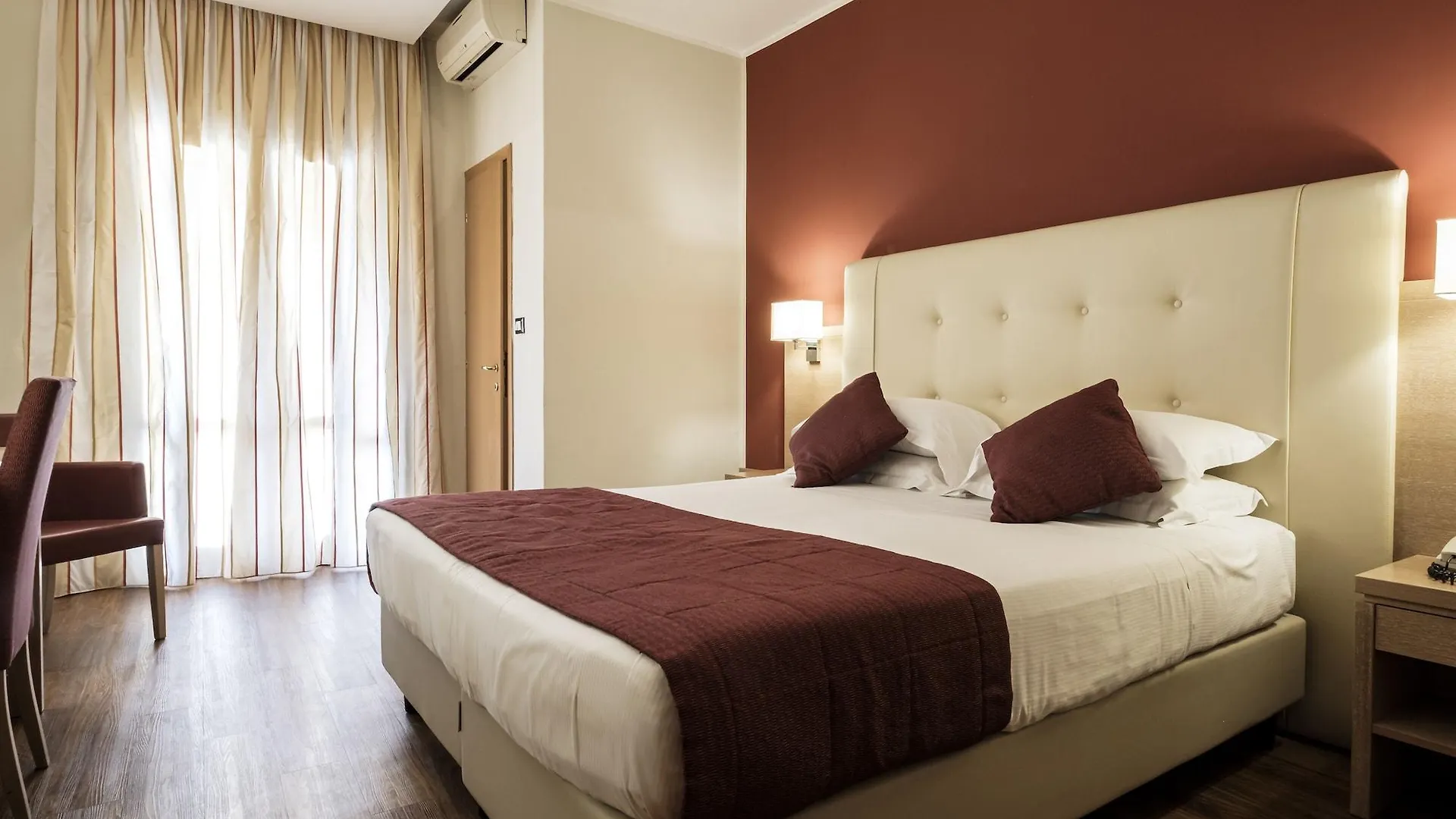 Hotel Accademia Bolonya
