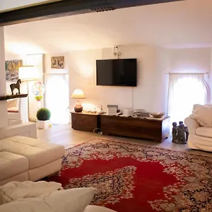 Apartment La Finestra