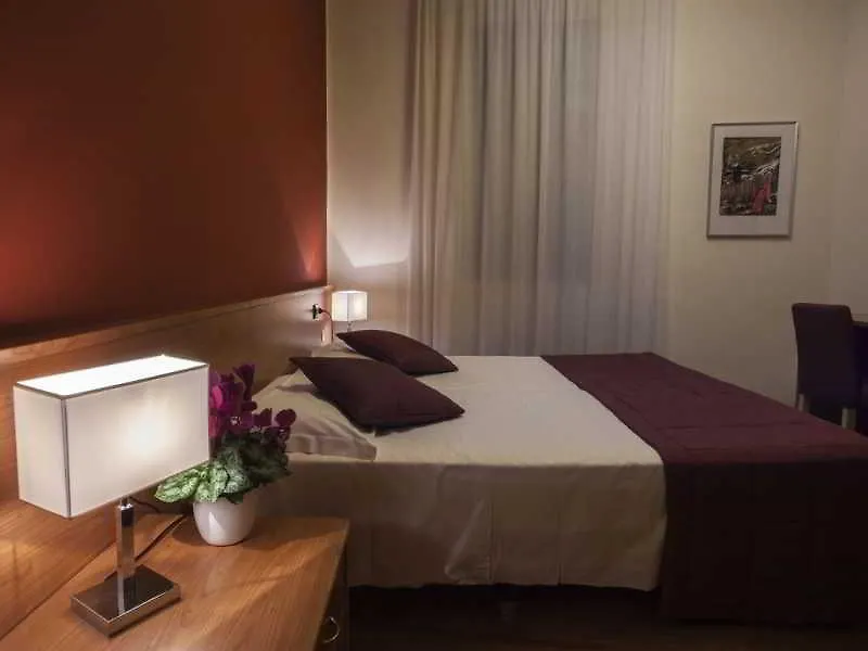 Hotel Accademia Bologna 3*,