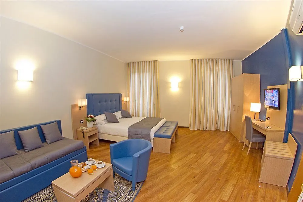 Hotel Accademia Bologna 3*,  Italy
